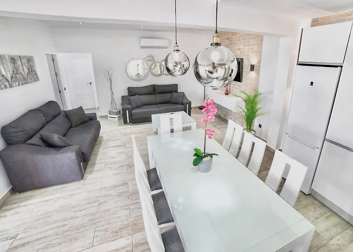 Marabu,piscina Privada En Villa