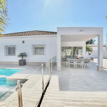 Marabu,piscina Privada En * コニル・デ・ラ・フロンテラ