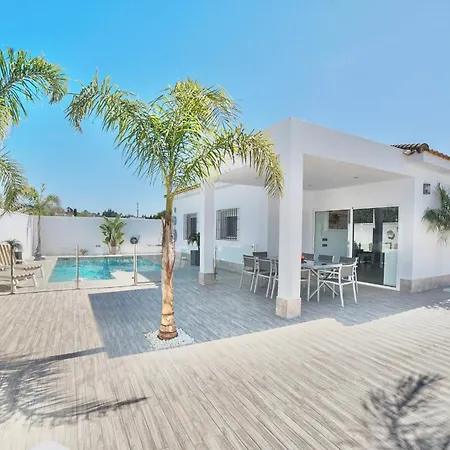 Marabu,piscina Privada En * コニル・デ・ラ・フロンテラ