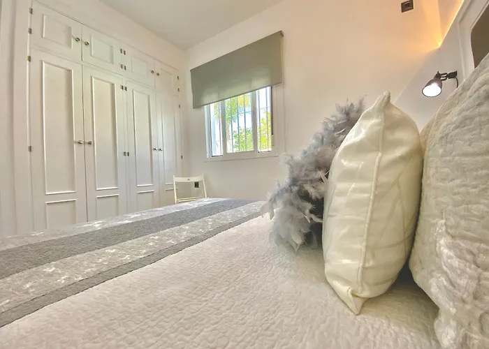 ヴィラ Marabu,piscina Privada En コニル・デ・ラ・フロンテラ